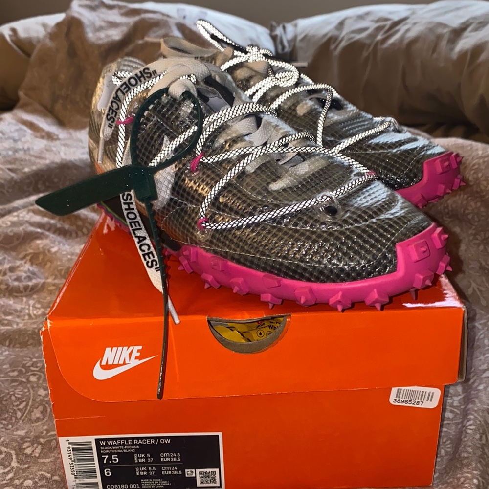 nike off white waffle pack